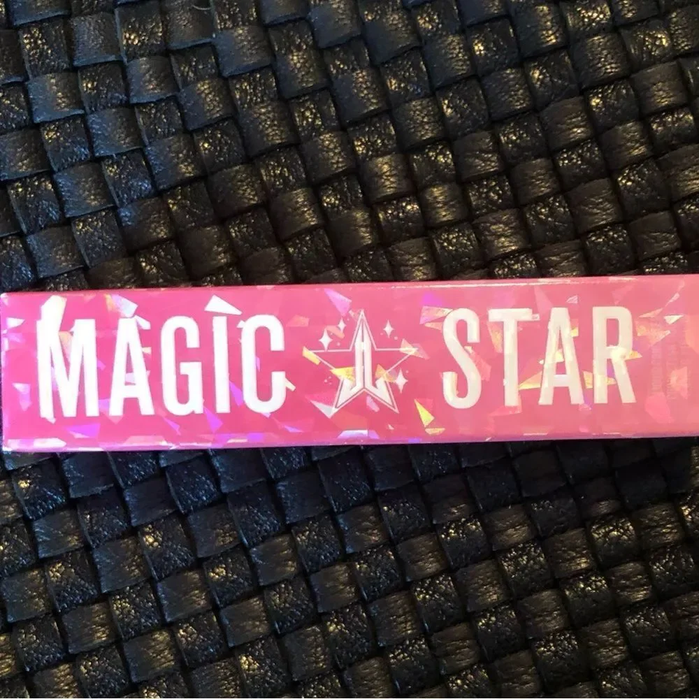 JEFFREE STAR - NWT - Magic Star Concealer in C16.5 (Tan Skin/Peach Undertones)